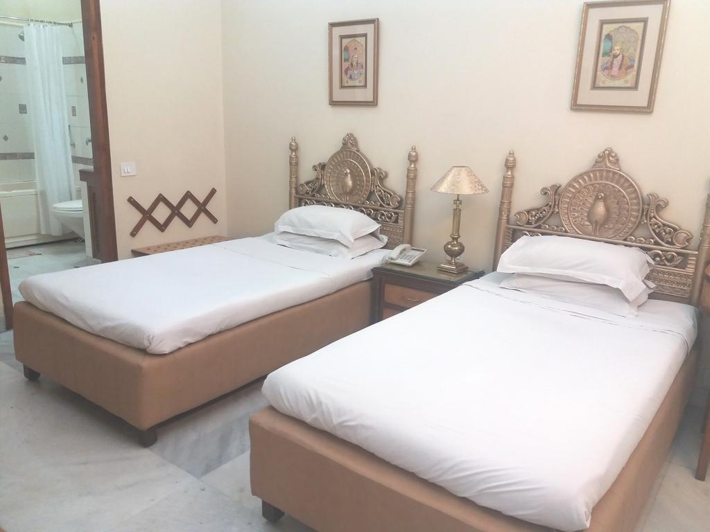 Bajaj Indian Home Stay New Delhi Exteriör bild