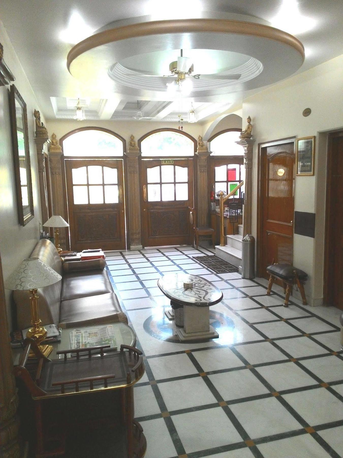 Bajaj Indian Home Stay New Delhi Exteriör bild